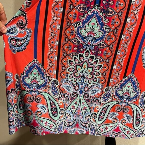 A-line loose fit v-neck short sleeve cold shoulder paisley print dress - Picture 5 of 13